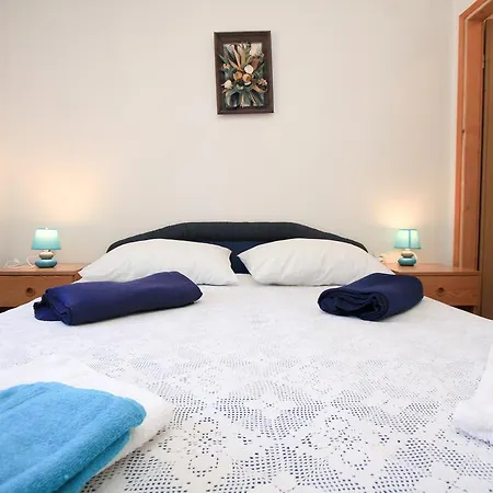 Robinson Braco * Bogomolje